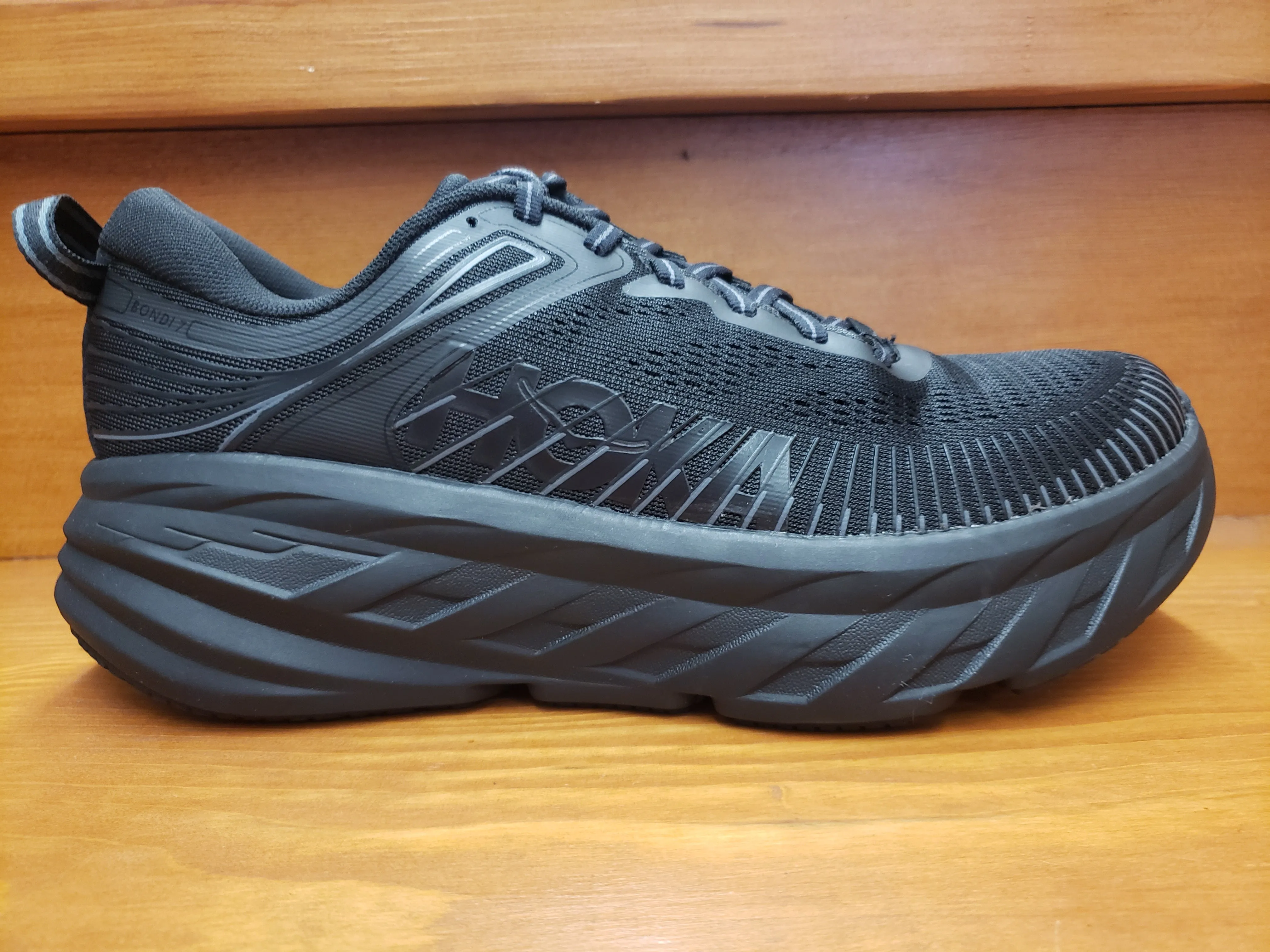 Hoka Bondi 7 Black/black 1110518BBLC & 1110530BBLC & 1117033BBLC